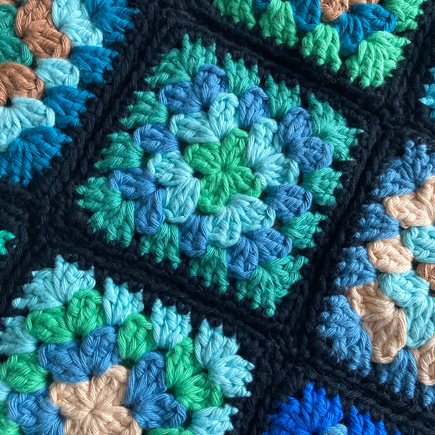 Granny Square Large Crossbody Bag - Black/Blue